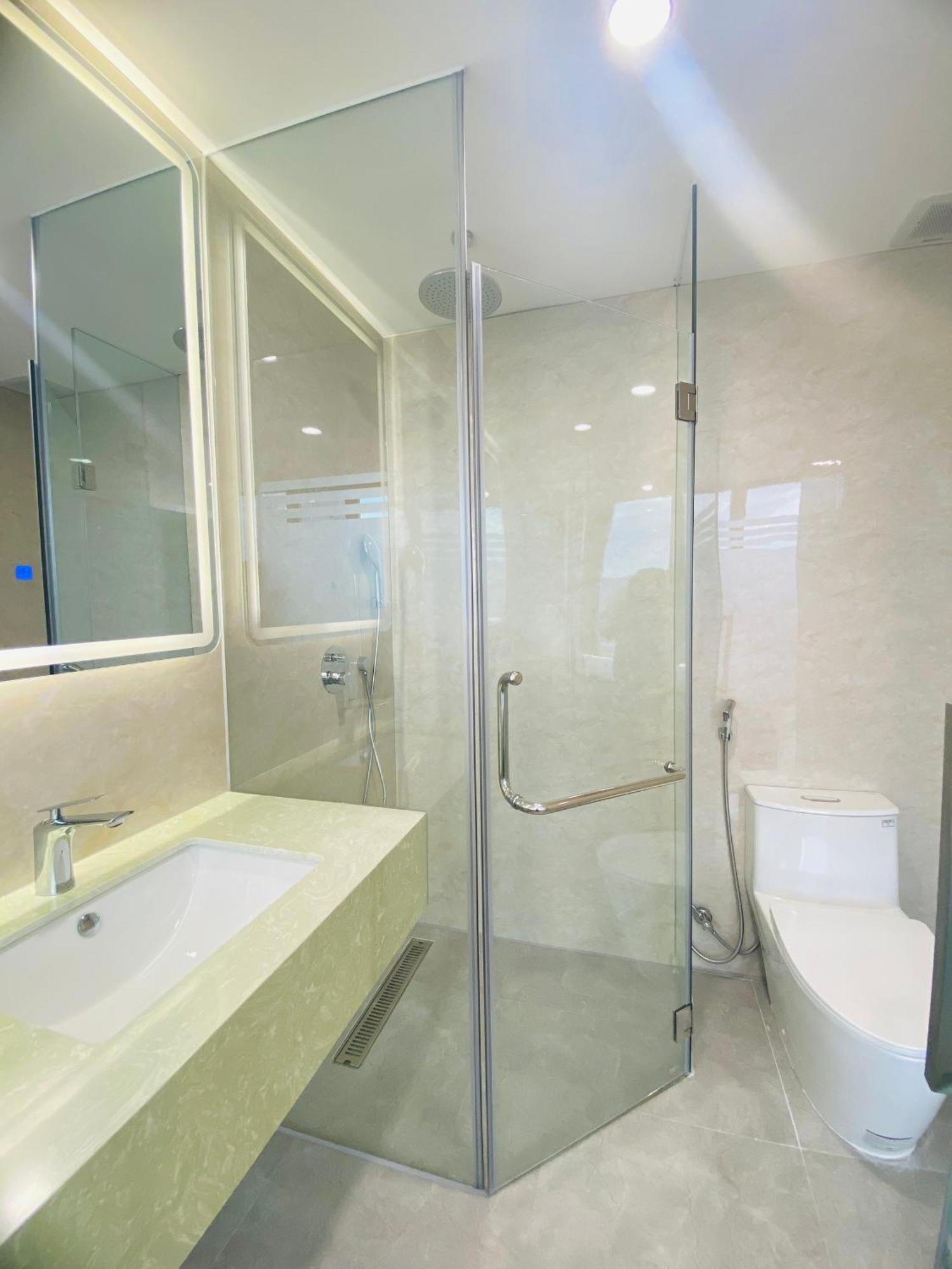 Nam & Residences 3*