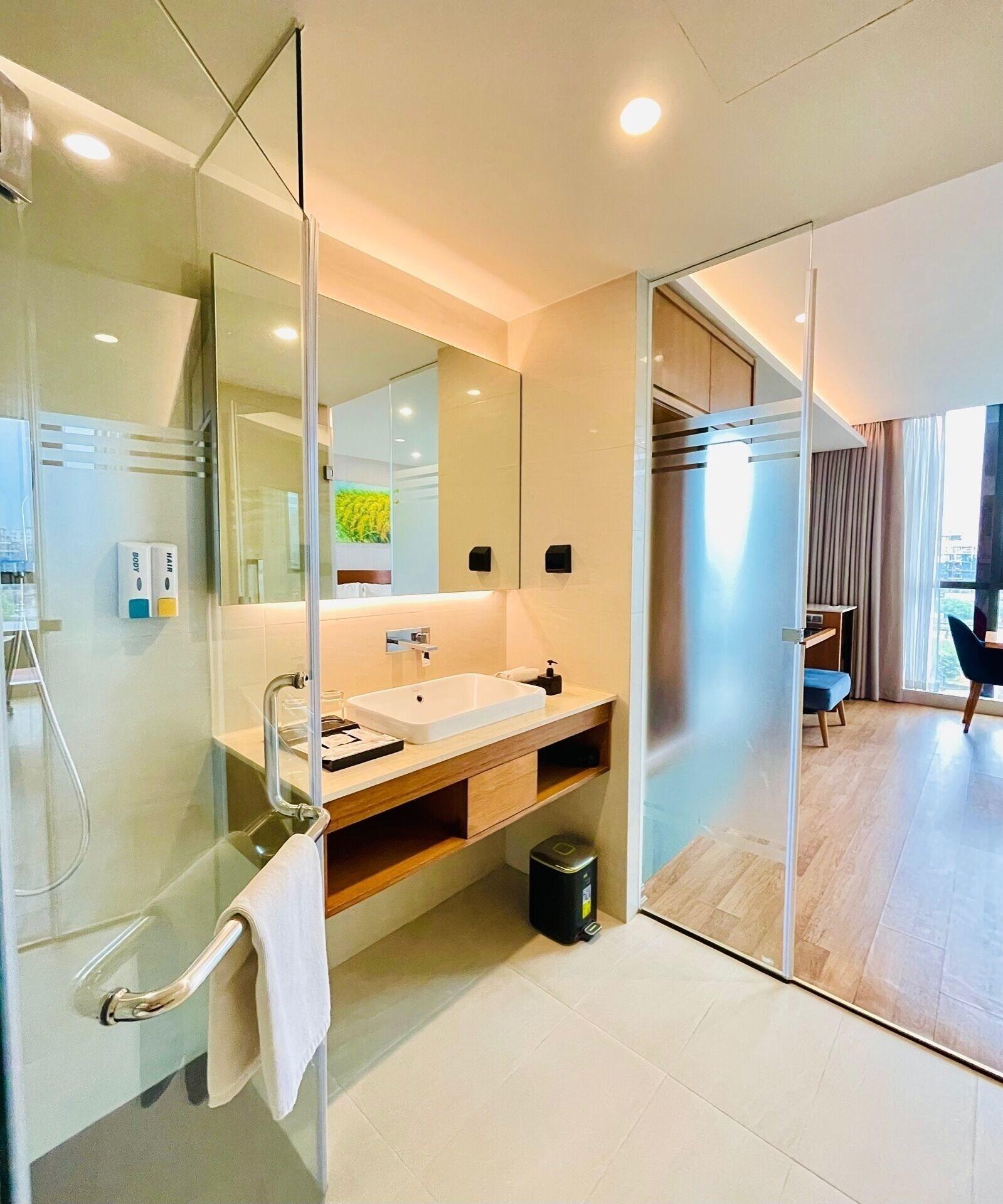Hotel Nam & Residences 3*